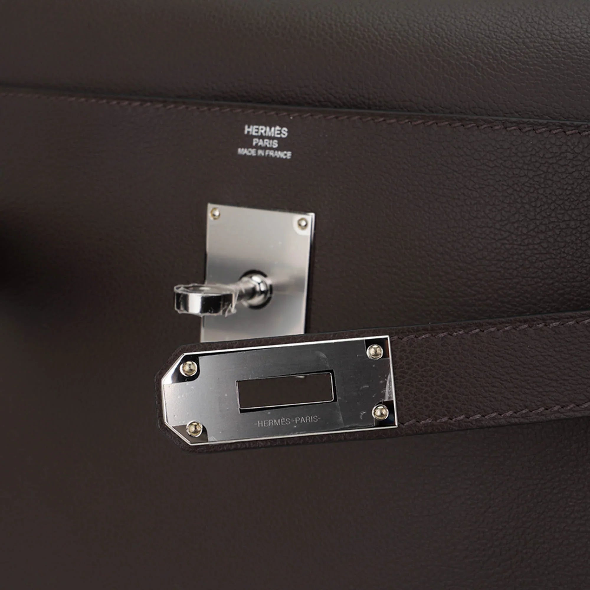 Kelly Messenger 25 Bag Ecorce Evercolor Leather with Palladium Hardware